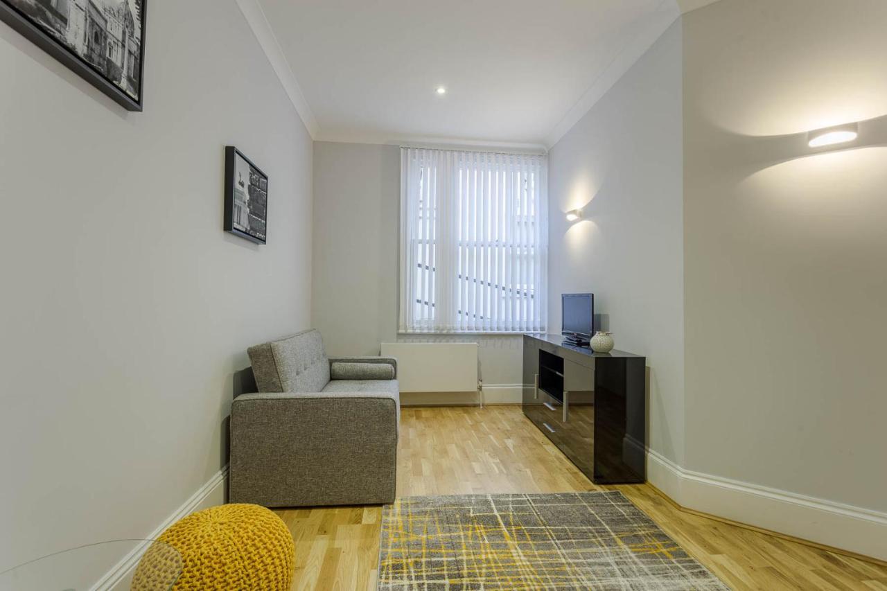 Cleveland Gardens Apartament *